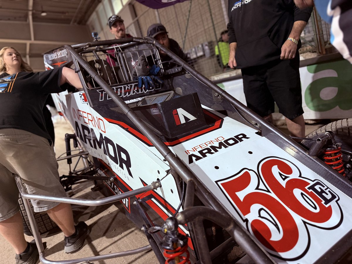 ๐ช๐๐๐๐๐ฃ๐๐๐๐ (@walkapedia_) on Twitter photo Another one of those epic Chili Bowl stories.
Oklahomaโs own @TEdwards98 has made his first @CBNationals Championship A-Main after 15 years of trying โ he does it with <a href="/MounceStout/">Mounce/Stout</a>! Another one of those epic Chili Bowl stories.
Oklahomaโs own @TEdwards98 has made his first @CBNationals Championship A-Main after 15 years of trying โ he does it with <a href="/MounceStout/">Mounce/Stout</a>!