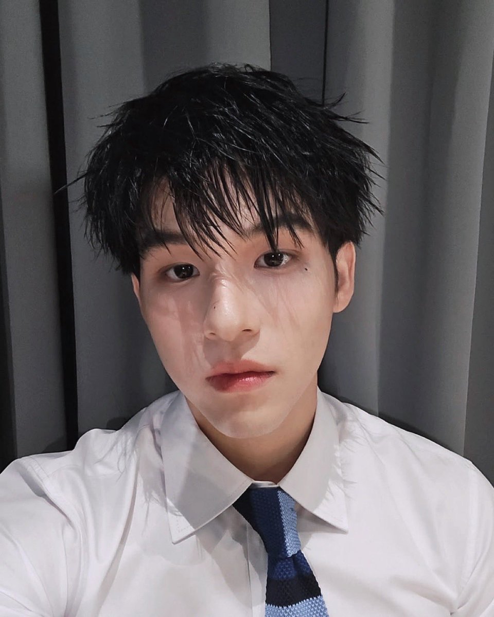 babybaek_boo's tweet photo. 🤧 https://t.co/BTdoC9ykqB