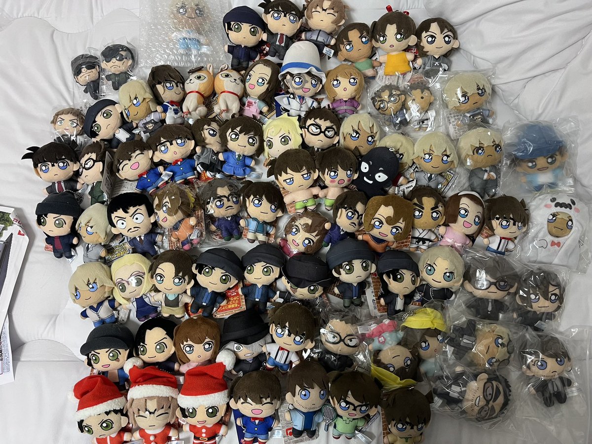 누이 거의 다 개당 배미포 0.3-1.5사이로 처분하려합니다🥹 누이이외에도 dvd 블루레이 한정판 피규어 짱많으니 디엠으로 편하게 찔러주셔요🙏🙏