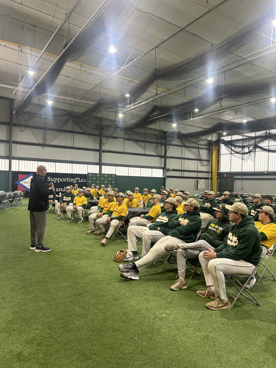 What a great night for Arkansas Tech Baseball.  Can’t thank Terry Francona enough for speaking to our players and fans during our 1st pitch banquet.  A night we will always remember!