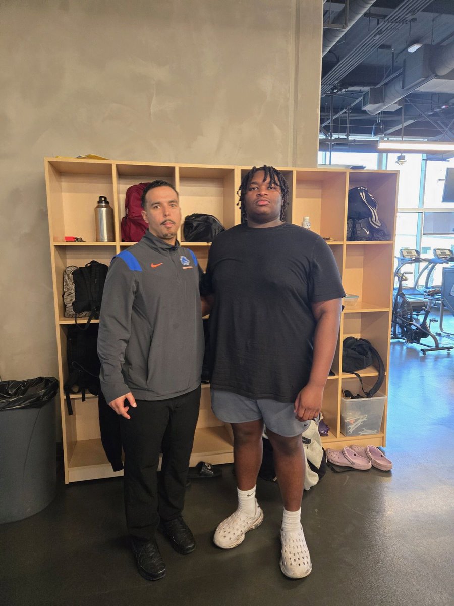 Thanks for stoping by this week <a href="/DemarioWarren/">Demario Warren</a> and <a href="/BroncoSportsFB/">Boise State Football</a>