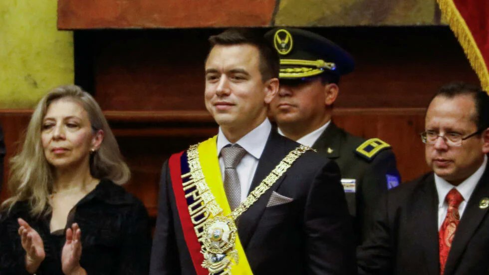 ElDatoEcua's tweet photo. #Urgente ¡EEUU REFORZARÁ LAS OPERACIONES ANTIDROGAS EN LA RUTA DEL PACÍFICO!

El gobierno del presidente de EEUU, Donald Trump cumplirá con el compromiso con el gobierno de Ecuador en la denominada "Ruta del Pacífico", dos buques, helicópteros, aviones, armamento, radares y asistencia técnica debe llegar a Ecuador en los siguientes meses para fortalecer a las Fuerzas Armadas en la lucha contra el narcoterrorismo.

#Ecuador #noboa #eldato