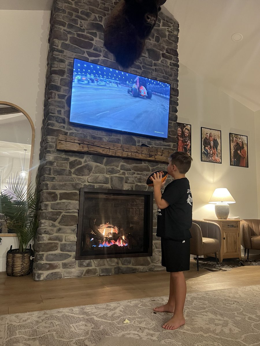 Lowry just said he hopes to race in the <a href="/cbnationals/">Chili Bowl Nationals</a> one day 🥹🏁