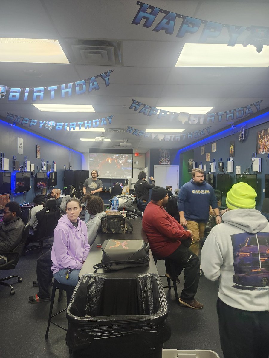 ItsDaGimp's tweet photo. Great to see everyone again one more time at the GameOn monthly https://t.co/5sKOpUz5EM