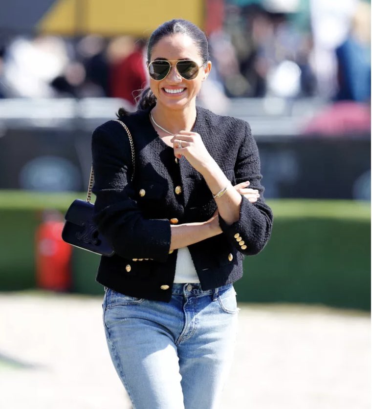 ZandiSussex's tweet photo. Share your favourite photo of Princess Meghan on your timeline with hashtag #WeLoveYouMeghan. Too many favourite photos I know but here’s one of mine.😍

#WeLoveYouMeghan
#SussexSquad https://t.co/sir32b6PgN