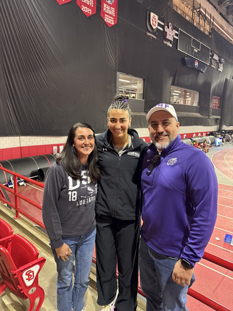 ToMarasco5's tweet photo. Road Trip!!  Always a blast watching @TatumGo3 compete. Made a quick trip to Vermillion to watch her compete. High jump and first time ever long jump. Always proud of this kid. #No1Fan #FFL #Bombshell @MarascoKim https://t.co/mA9U8TiBP2