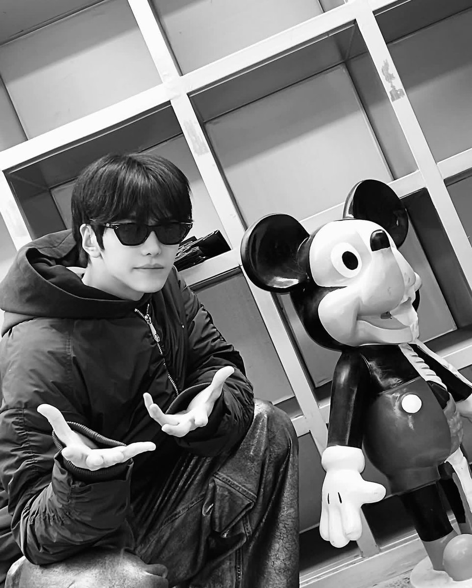 ddorileesohee's tweet photo. does Shao Ziheng resemble Kim Jaejoong to you as he does to me?? He’s so handsome
-
-
#POLARIX #ShaoZiheng #kpop #explore https://t.co/GdGXC7BUkS