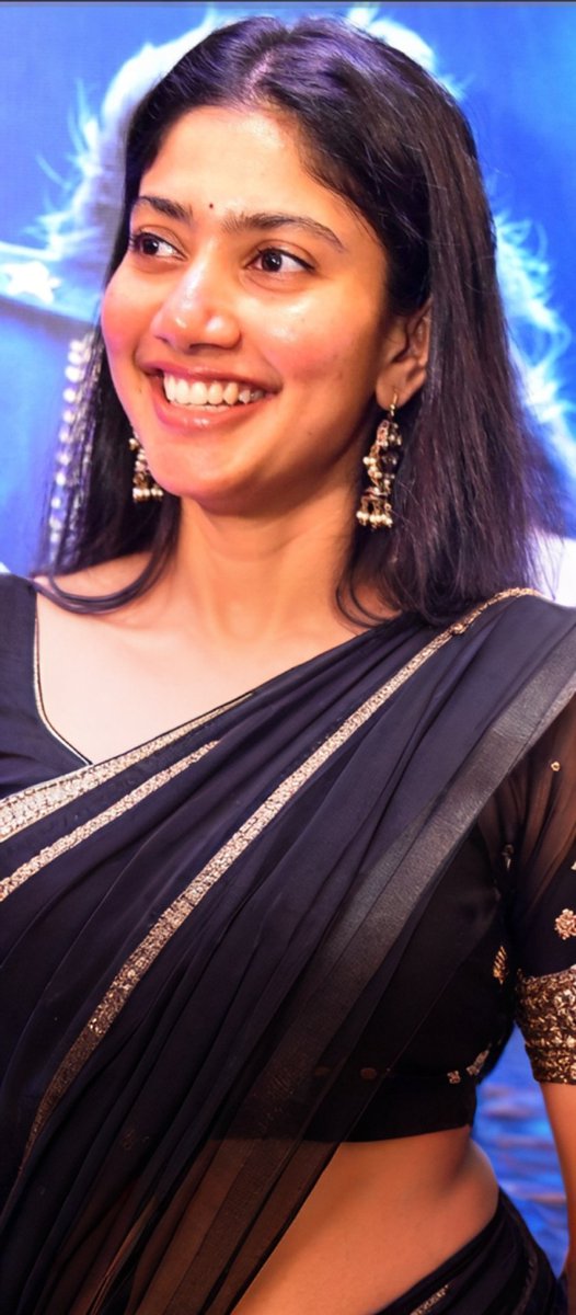 _HDEDITSS's tweet photo. #SaiPallavi 😍❤️ https://t.co/L8lhbEHkfm