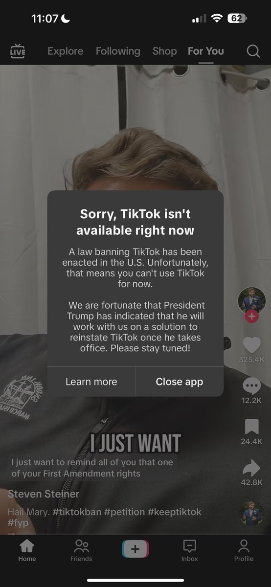 corriebedgar's tweet photo. We were supposed to have another hour together TikTok. I feel like I was robbed of my proper goodbye. 🥺😭 https://t.co/66aQZWlQT2