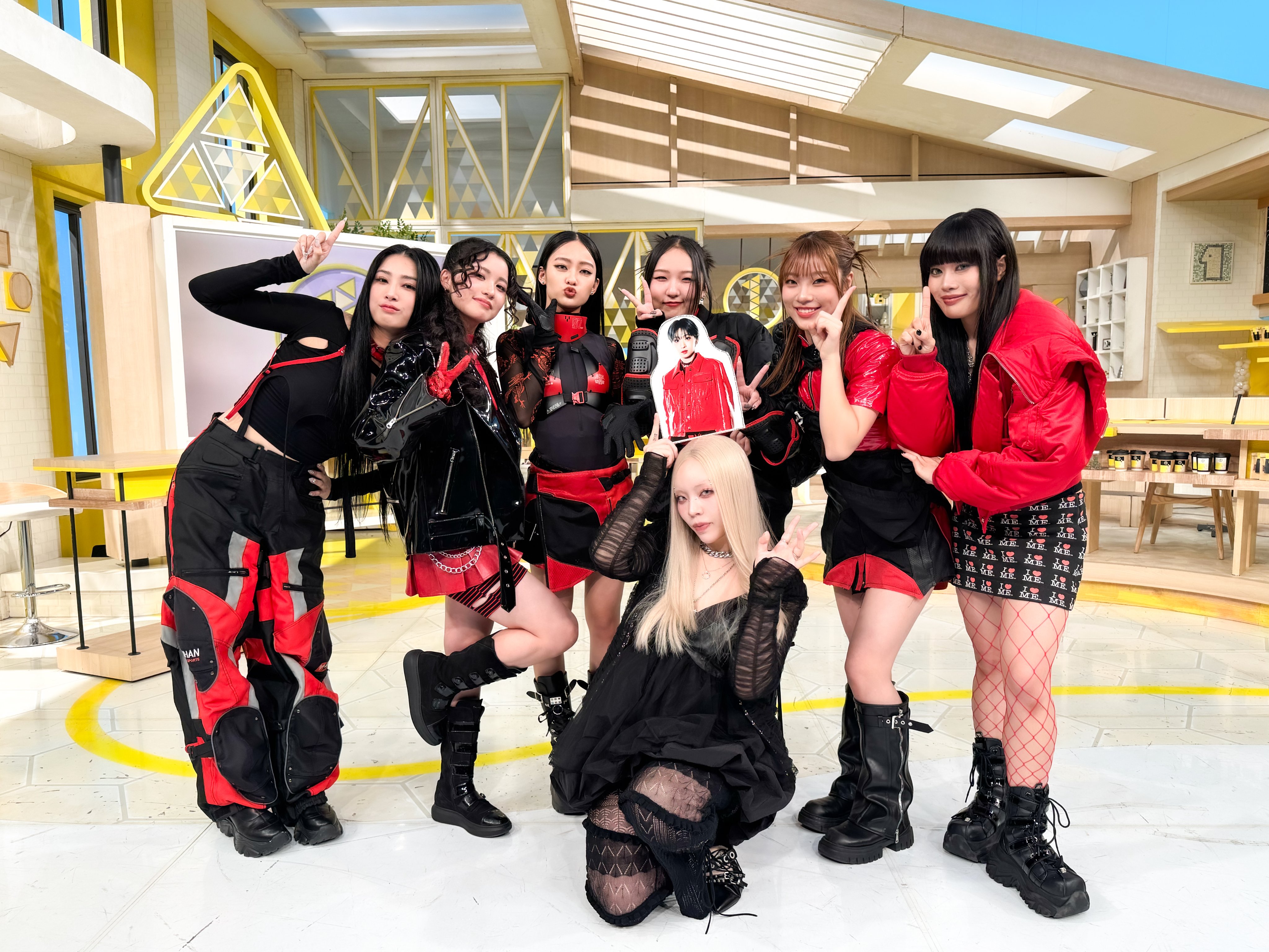 GhoPWiQbAAE0OZ9?format=jpg&name=4096x4096