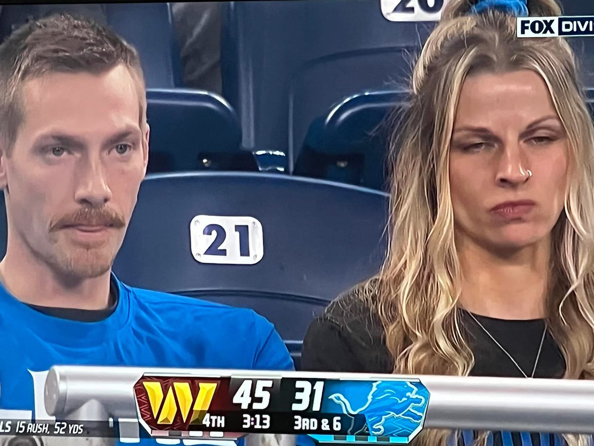 BothTypesSports's tweet image. Dude on the left is getting pegged to death when they get home.