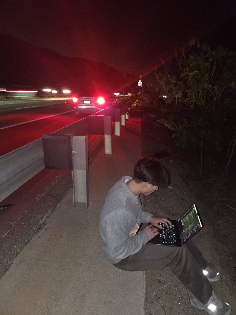 Kyle Jeong tweet media