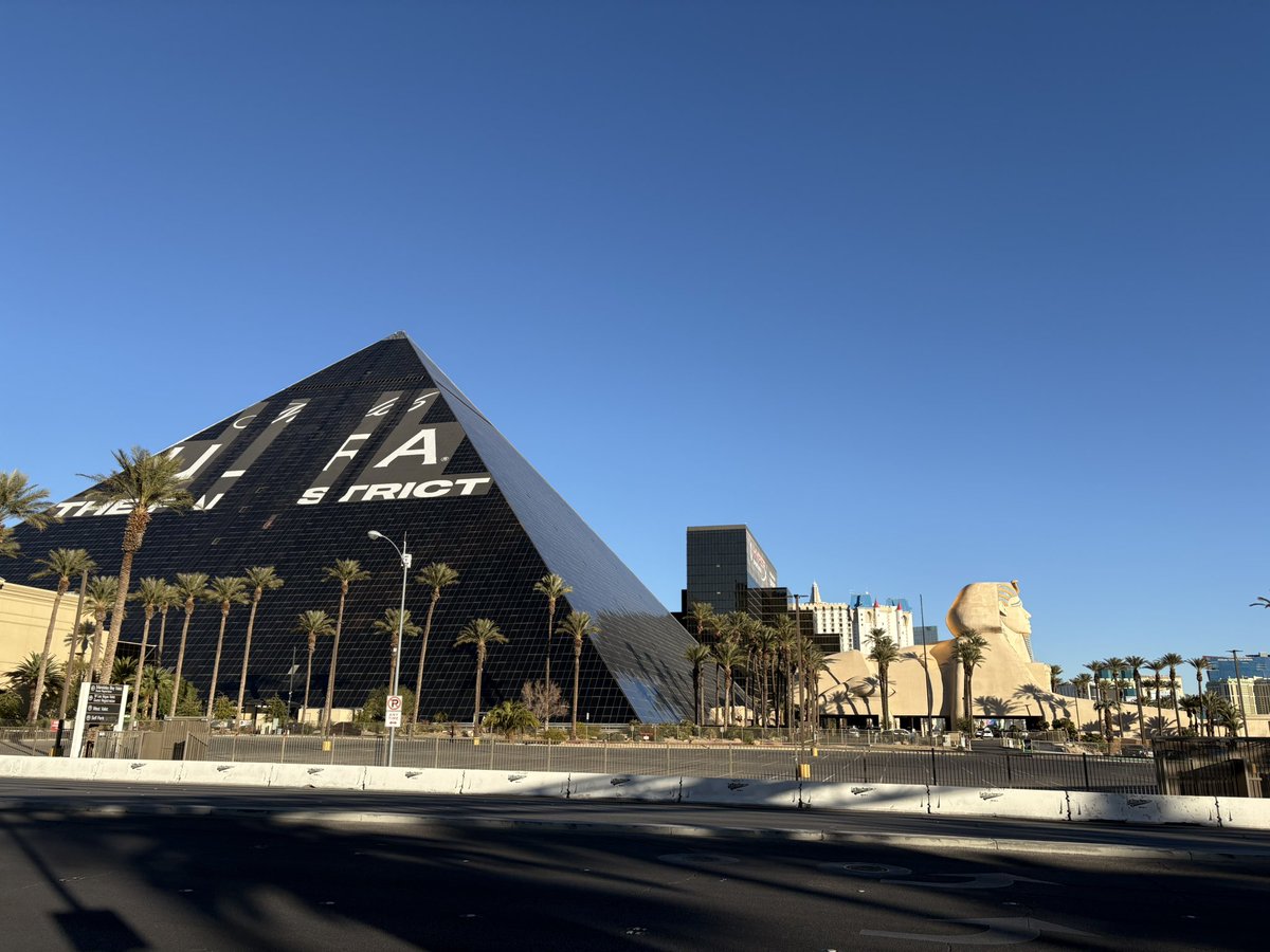 Vegas looking mad good