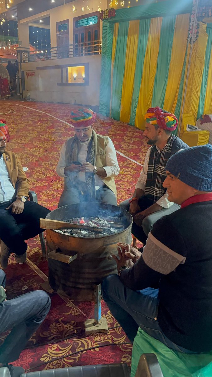 रेसला के चुरू मंडल अध्यक्ष भाई ओमप्रकाश वर्मा जी के पारिवारिक वैवाहिक समारोह में 
📍दांतारामगढ , सीकर