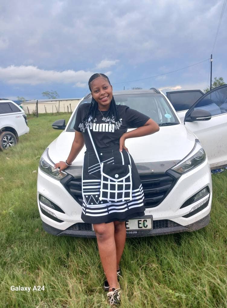MbazimaThomason's tweet photo. "URGENT MISSING PERSON ALERT! Zusiphe "My Zuzu" Khoza, 19, last seen on Jan 10, 2025, in Soweto eLokshini. She was wearing a green dress &amp; black flops. If you have any info, please contact: 081 269 8958, 067 021 1202 or 072 206 7246 #MissingPerson #HelpFindZusiphe #BringHerHome" https://t.co/BbseQEYqnq