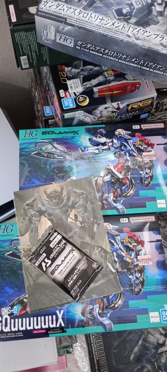 gsr1300's tweet photo. 昨日はHGのジークアクスが残ってたので２個購入！今日はガンダムを観に映画館へ。鉄血みたいなデザインでとても好きになりました♪内容も良かったです♪♪ https://t.co/6TCb6Ayep5
