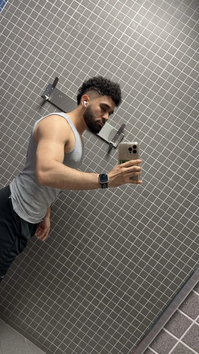 pocho_280's tweet photo. 💪🏻 https://t.co/9RIRB8JkSx