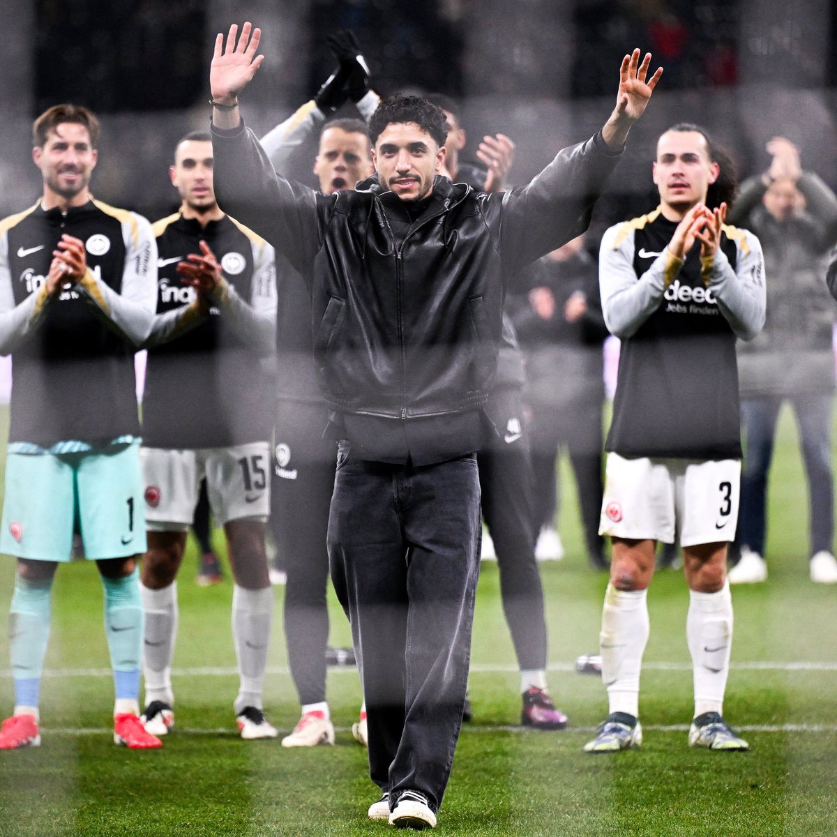 Omar Marmoush bids farewell to Eintracht Frankfurt ahead of his move to Man City! What a remarkable season he's had!