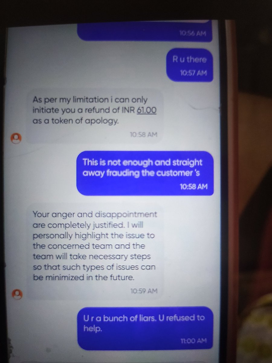 TANIABOSE16's tweet photo. @Swiggy @SwiggyCares @TheobromaIndia  cheating customers is not ok. Please explain why your customer executives cant provide refund or replacement for destroyed package. Even the delivery agent asked us to connect with swiggy customercare immediately!! @jaagogra https://t.co/uFs6bEkrRf