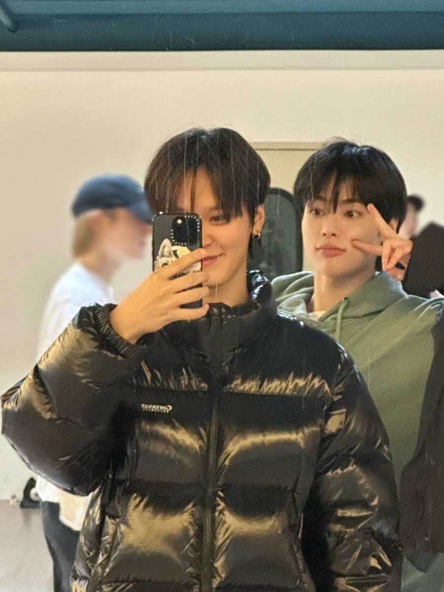 TPST_twt's tweet photo. [#태래] 우리 한비니형 생일 축하해🥰❤️
올해도 건강하고 에너지 넘치게 지내보자
나만의 고양이👍 https://t.co/mQXwH7tLag