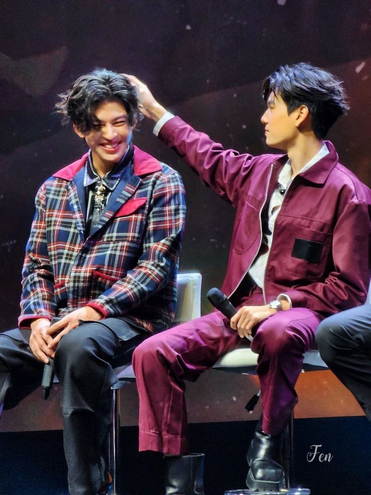 nglbut_'s tweet image. ｡:ﾟ(;´∩`;)ﾟ:｡゜ﾟ.｡*♡☆ﾟ.*･｡ﾟ⊂(´･◡･⊂ )∘˚˳°｡☆