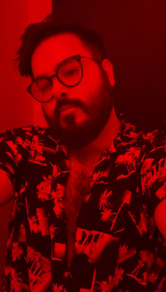 Tiralos_'s tweet photo. They played Tik Tok by Kesha at the club at midnight tonight while I was peeing ✌🏼 https://t.co/gMHM0PaVGE
