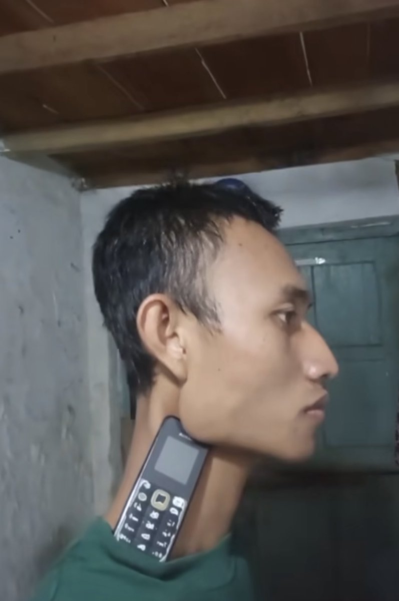 insaneposes's tweet image. 