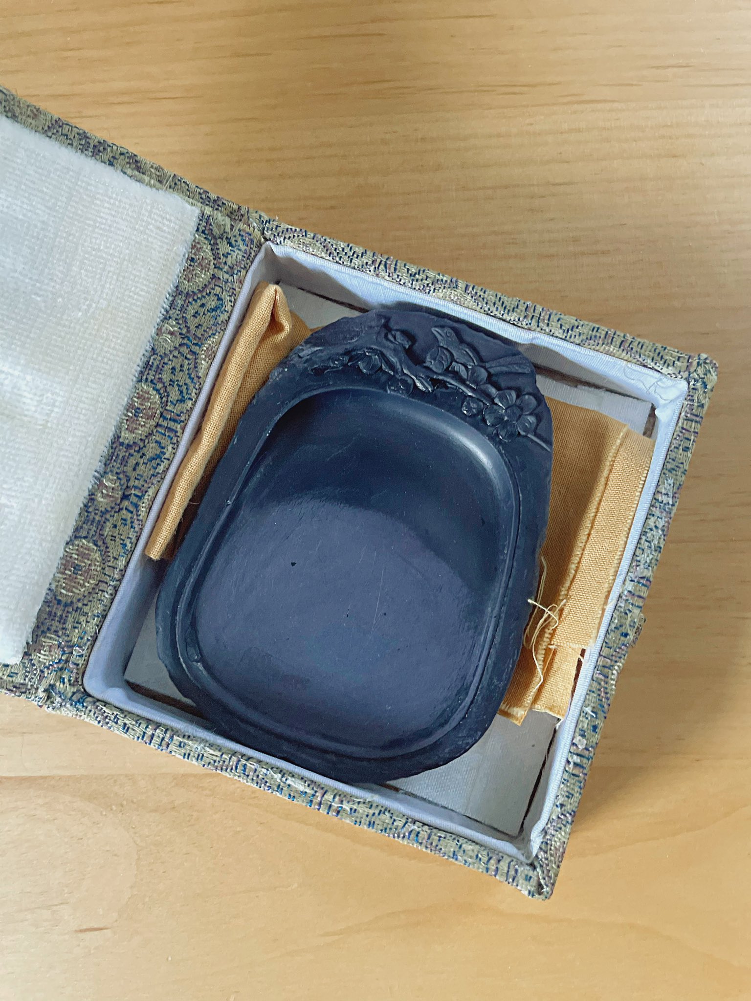 巨大な端渓硯 書道具 さみし 大型端渓硯 唐木硯台蓋付 重さ