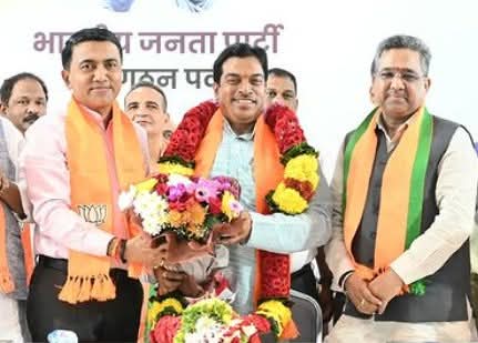 🌟 Heartiest Congratulations to Shri Damu Naik Ji! 🌟

Your election as president of the Goa BJP. Your leadership, vision, and dedication to public service are truly inspiring.Wishing you immense success in this new role as you lead with commitment and purpose. 🚩 जय श्री राम!