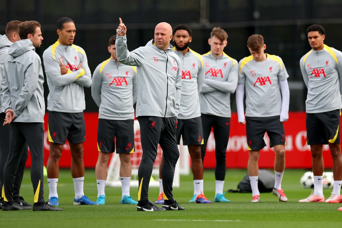 Ruxiiii4's tweet photo. ➡️ What’s behind Liverpool’s ability to dominate and control games this season?

📝Let’s break down 9 key ideas driving their success under Arne Slot. Sometimes, the smallest details make the biggest difference.

📽️Videos in Tactical Camera.

THREAD 🧵 https://t.co/EmGQ7Nx5EM