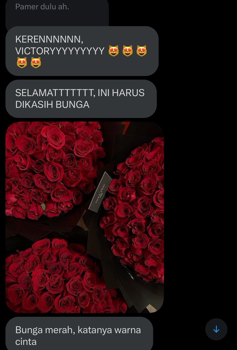 Baru menang ml aja diberi bunga secantik ini smaa si @hotndaddy, kalau menang panjat pinang nanti kamu kasih aku apa coba?😏