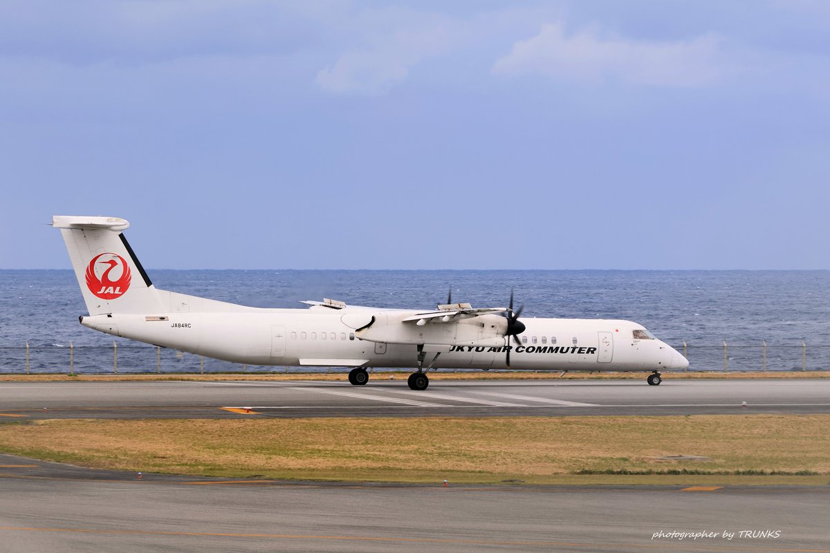 TRUNKS82314260's tweet photo. おはようございます♪
#RAC #RYUKYU_AIR_COMMTER
#琉球エアコミューター #DHC_8_400_Cargo_Combi
#JAL #日本航空
#ROYN
#島は空でつながっている https://t.co/8sILhnHf35
