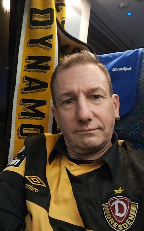 SGD_Micha's tweet image. 570km zum Heimspiel... Für die #SGD1953 #dynamoland #SGD1953