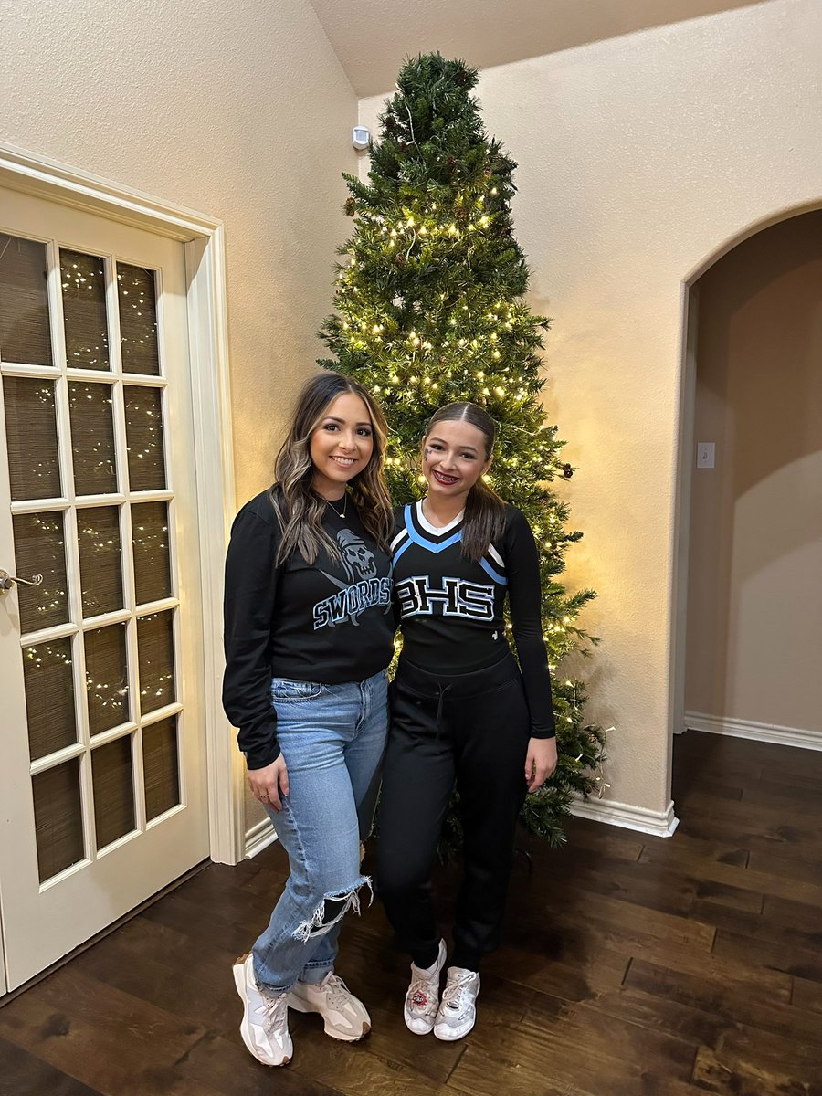 MonicaRdzz8's tweet photo. So proud of Sofia and her cheer teammates for their incredible performance at the UIL cheer competition! They may not have made the top 20, but they gave it their all and left everything on that mat. Amazing job, ladies! #UILCheer #ProudMom  #BwoodBucs 🩵🤍 https://t.co/HMRXJ2ldmV