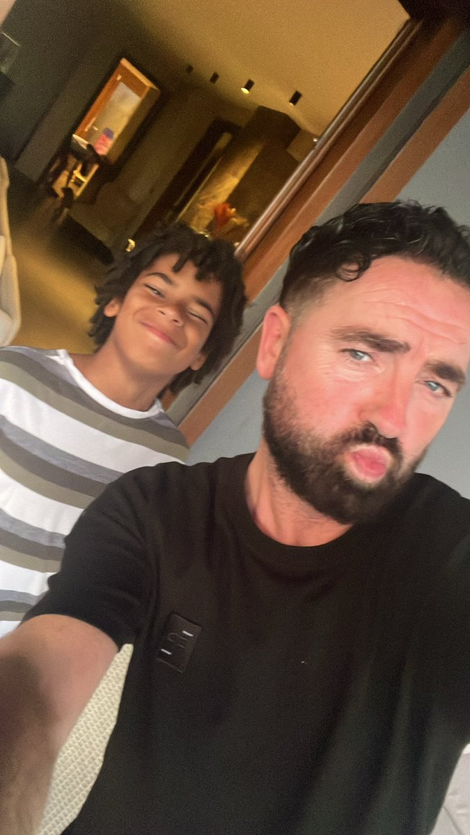 Samen met mijn neefje 🇸🇷 🇮🇪