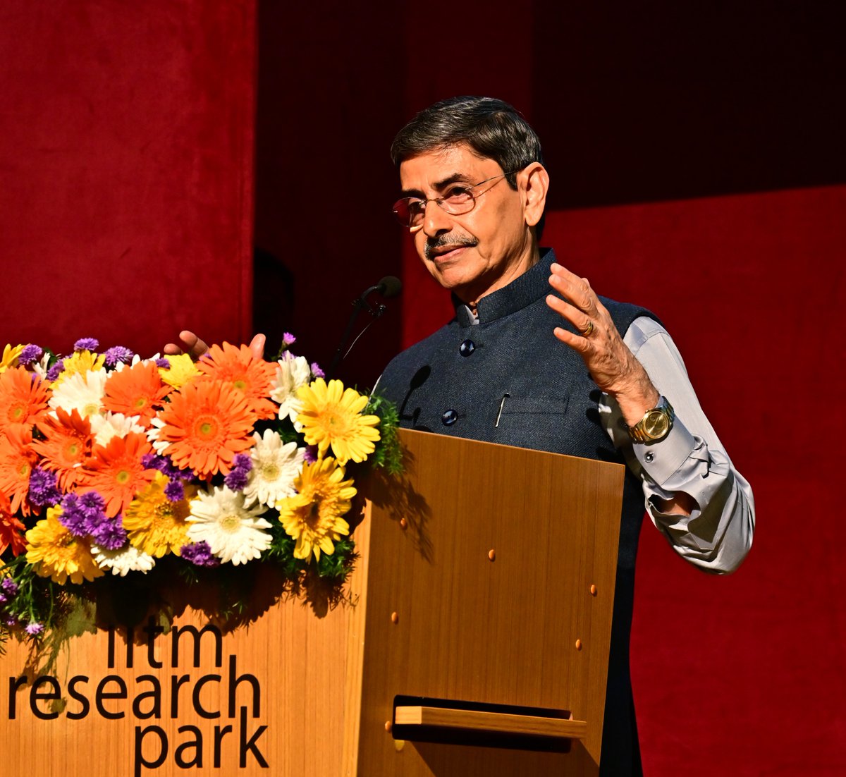 ஆளுநர் ரவி அவர்கள், <a href="/iitmadras/">IIT Madras</a> -இல் நடைபெற்ற #காசிதமிழ்சங்கமத்தின் மூன்றாவது பதிப்பு தொடர்பான அறிமுக நிகழ்வில், இந்த விழா தேசிய விழிப்புணர்வை புதுப்பிப்பதற்கான ஒரு வலுவான அழைப்பு என்பதை எடுத்துரைத்தார். சமூகத்தின் அனைத்துப் பிரிவுகளின் அதீத உற்சாகத்துடன் #கேடிஎஸ் நிகழ்வு