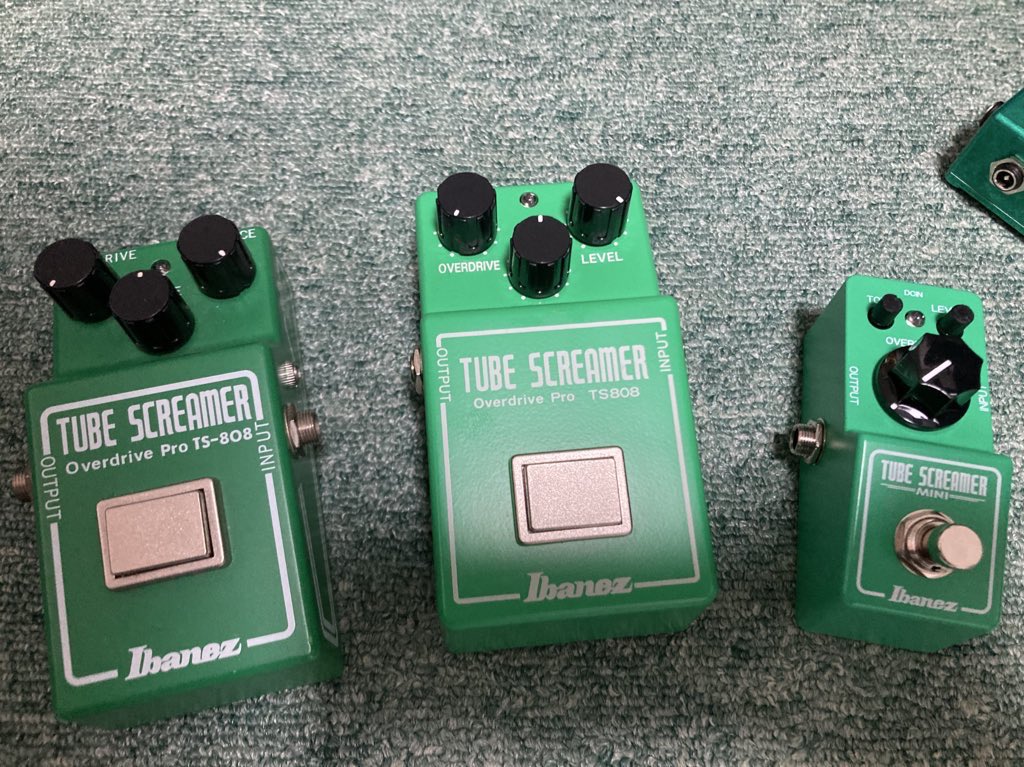 OAKeffects's tweet photo. TSMINIのクリッピングダイオードとタンタルコンデンサを交換できるフレキ基板を作成しました。

35thモデルとマレーシアチップと比較しましたが、マレーシアチップ寄りのサウンドです。
ヴィンテージTSを使いたいが故障、盗難が気になり気軽に持ち運べないという方にオススメです。近日発売予定です。 https://t.co/MaDu5VUJkX