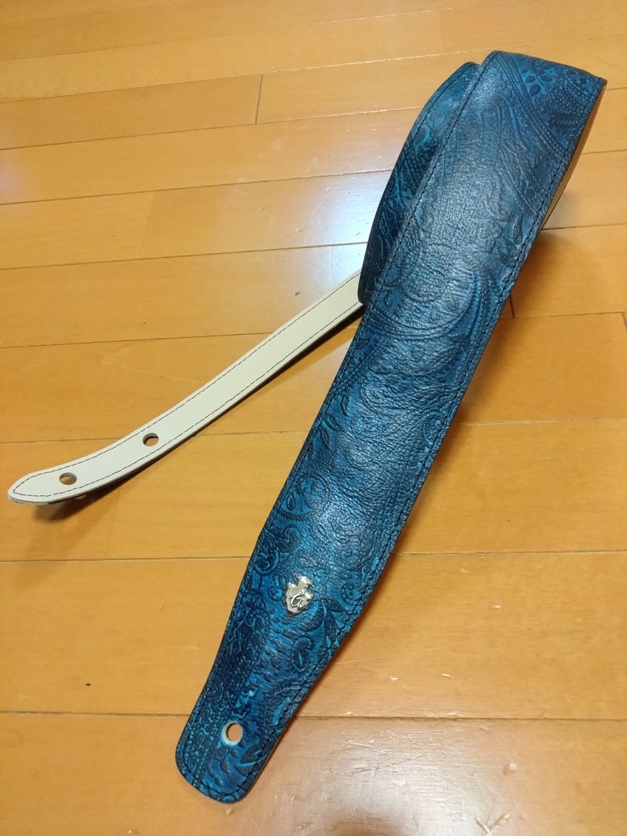 rick_the_mask's tweet photo. 3本目にして初めてアップできる
#Grandeuomo
#オーダーストラップ https://t.co/OOm9JqjVMU