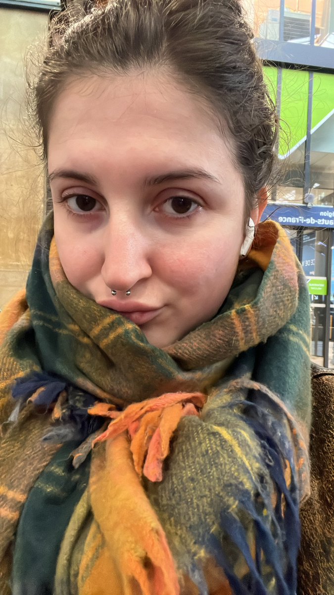 luliejon's tweet photo. Sous grosse dégaine, je le tente ou pas ? https://t.co/dEnqn8yrnw