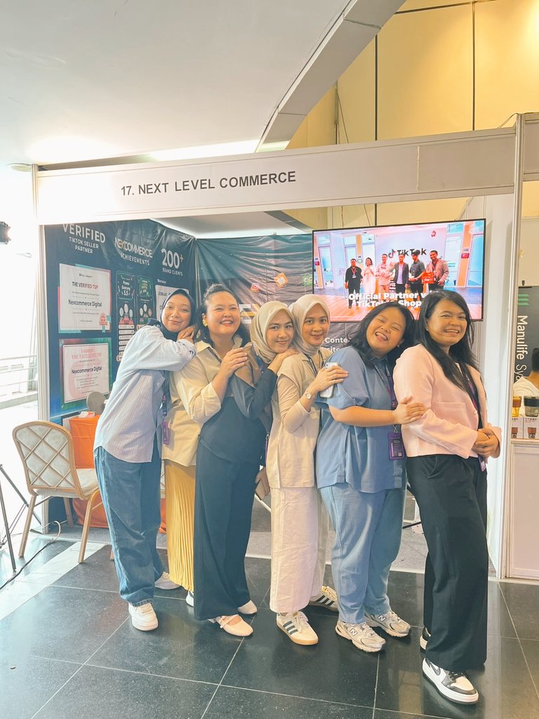 🍗🧇 tweet media