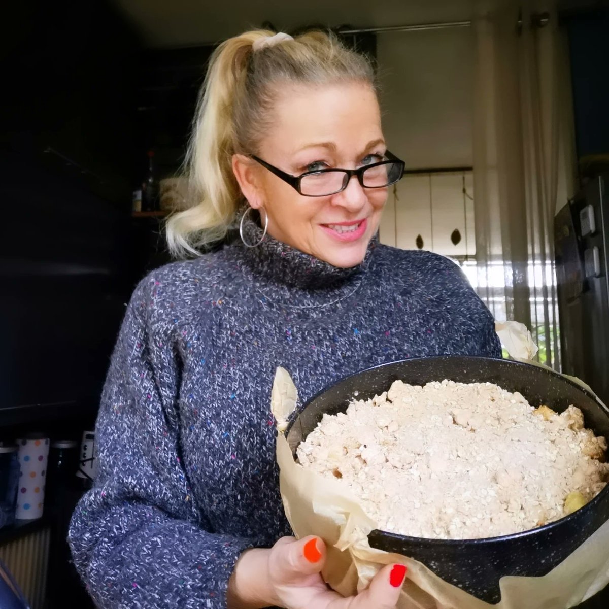LisaBrunet's tweet image. Vandaag hebben wij Appeltaart bij de koffie!

Je vind het recept op mijn website food.lisabrunet.com

Fijne zondag allemaal!
💋💋💋
#food #simplefood #freshfood #recepten #appeltaart