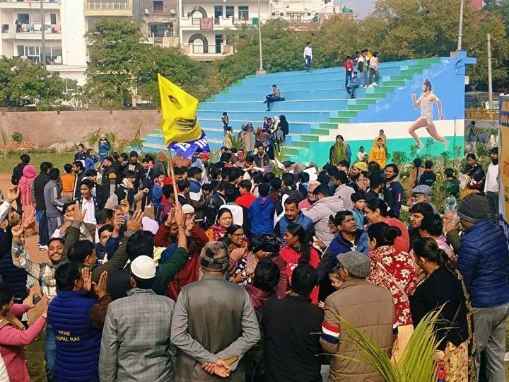 vipingarg111's tweet image. दिल्ली के बाबरपुर विधानसभा में मिल्खा सिंह मिनी स्टेडियम (न्यू जाफराबाद, वेस्ट गोरख पार्क) में आज &apos; रन फॉर बाबरपुर - रन फॉर डेवलपमेंट&apos;  कार्यक्रम के भव्य आयोजन में खेलो, बढ़ो और अपने सपनों को नई उड़ान दी।

#RunForBabarpur #RunForDevelopment
@highlight @followers