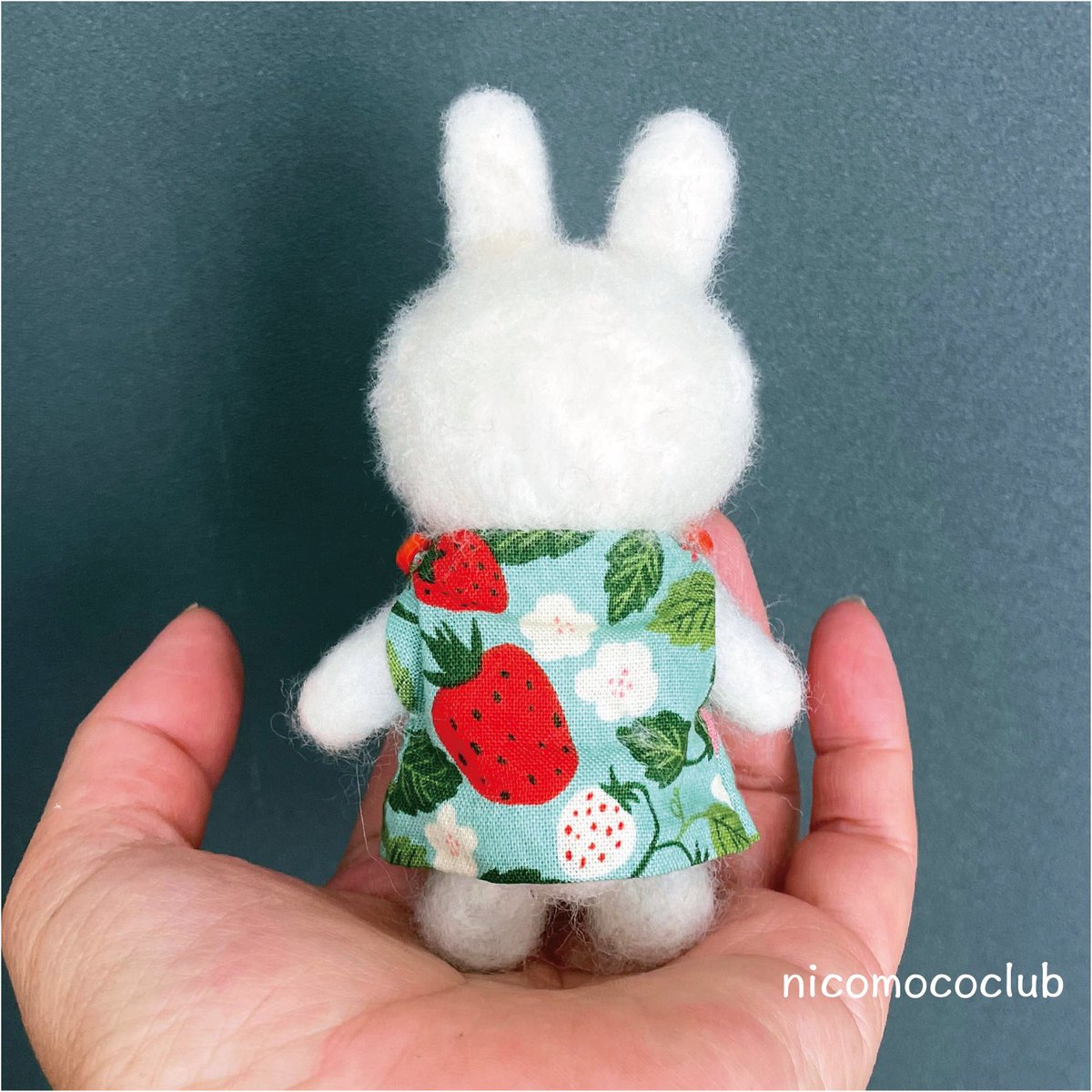 nicomococlub's tweet photo. ふわっと赤目の白うさぎ https://t.co/VB7EaO9m2k
