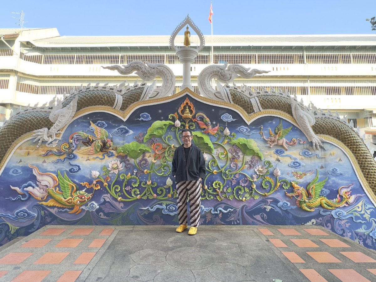 tipamart's tweet photo. Beautiful Lanna Style Temples in downtown Chiangmai, Thailand 🇹🇭 ชมวัดสวยร่ำรวยศิลปะล้านนา กลางเมืองเชียงใหม่ #unseenthailand #amazingthailand #travelover #myjourney #ThaiTeawThai #VisitChiangMai #traveler https://t.co/yZt0swFzLQ