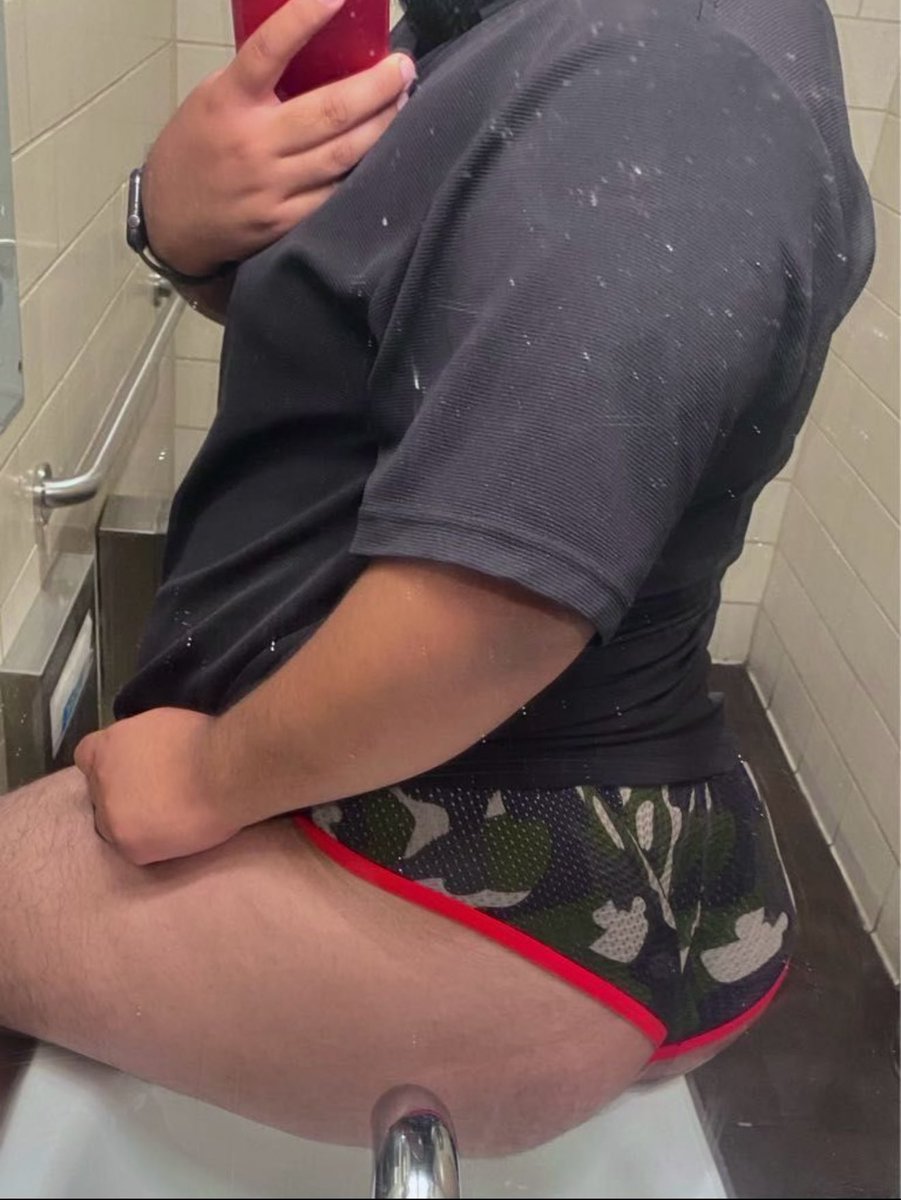 panchub01's tweet photo. Pretty new, call me Oreo, I’m 24, pansexual, love anything. I’m both a bottom and top, heres some goods for ya 

#chub #bottom #pansexual #thick #uncut #gay #bi #top https://t.co/KREYUY4Ozn