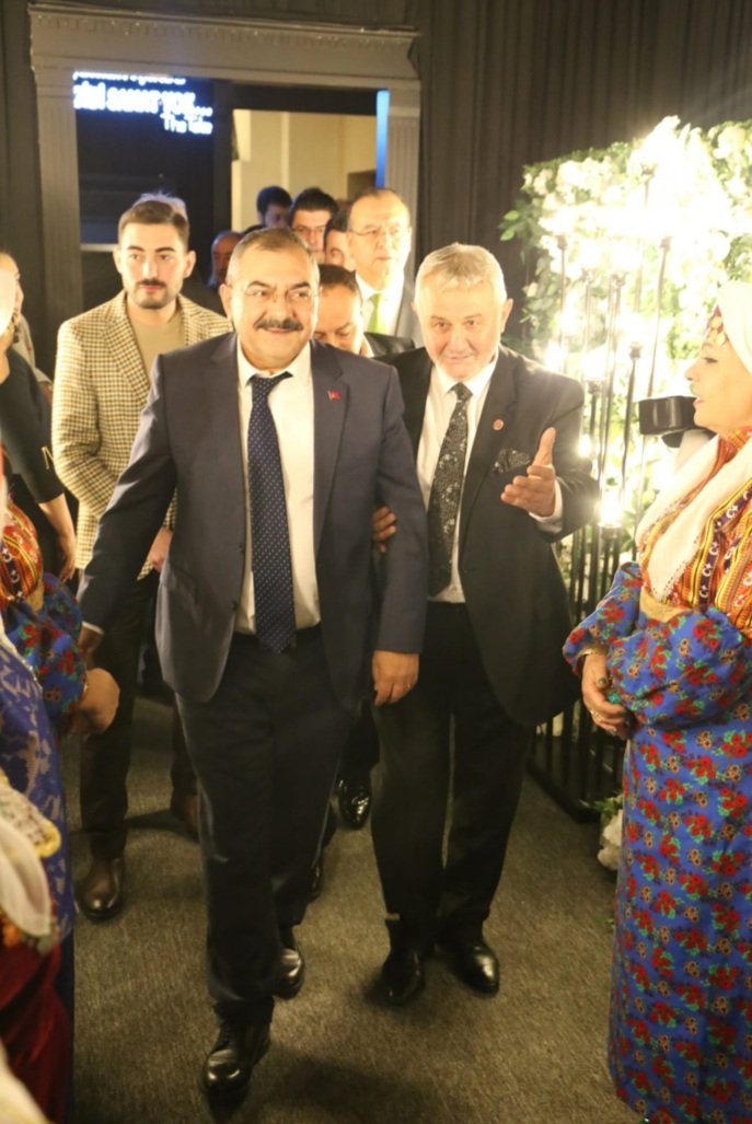 SebahattinTet18's tweet photo. Avrupa Platformu olarak vermiş olduğumuz özel gecemize Ankara Emniyet Genel Md. Yrd. Sn. MAHMUT ÇORUMLU, Eskişehir Emniyet Müdürü Sn. TOLGA YILMAZ, Afyon Emniyet Müdür Yrd. ERDAL YANIK ve Polis Baş Müfettişi Sn. CİHAN KARABIÇAK katılan misafirlerimize ayrı ayrı teşekkür ederim... https://t.co/0XrAJQyZDf