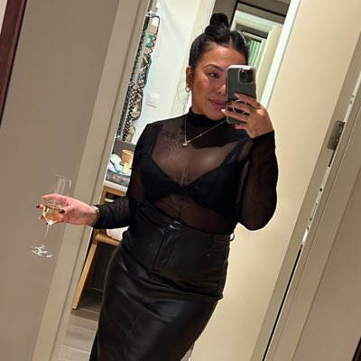 #NewProfilePic hi Twitter. No time no see 🙃