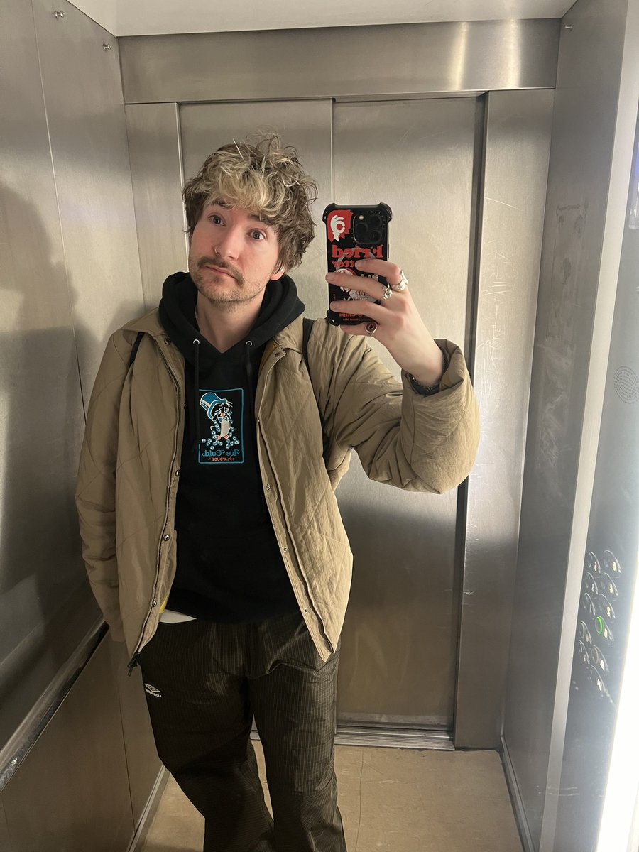 Another day, another elevator 

Get that <a href="/XSManchester/">XS Manchester - 106.1 FM, DAB+ & App</a> into your ears

Till midday