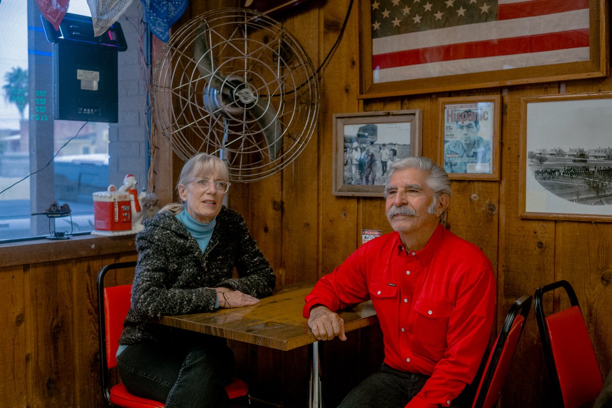 juliengester's tweet photo. Huit jours sur la route, du Sud au Nord et d'une frontière à l'autre, pour écrire et photographier l'Amérique qui attend Trump en 6 instantanés. Texas, Louisiane, Tennessee, Ohio, Michigan, et puis Washington DC. 5000 kilomètres plus loin, hélas, on y est. 
Les liens ci-dessous👇 https://t.co/vGJadR6vIL