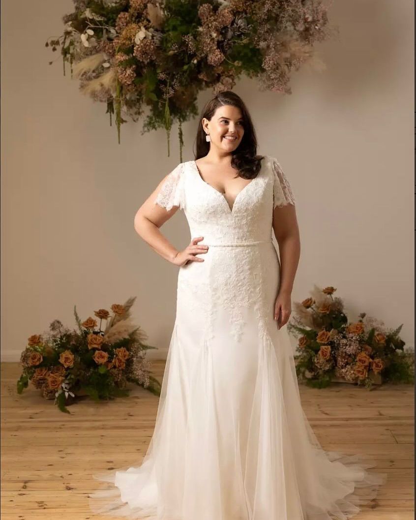 The Complete Wedding Directory tweet media